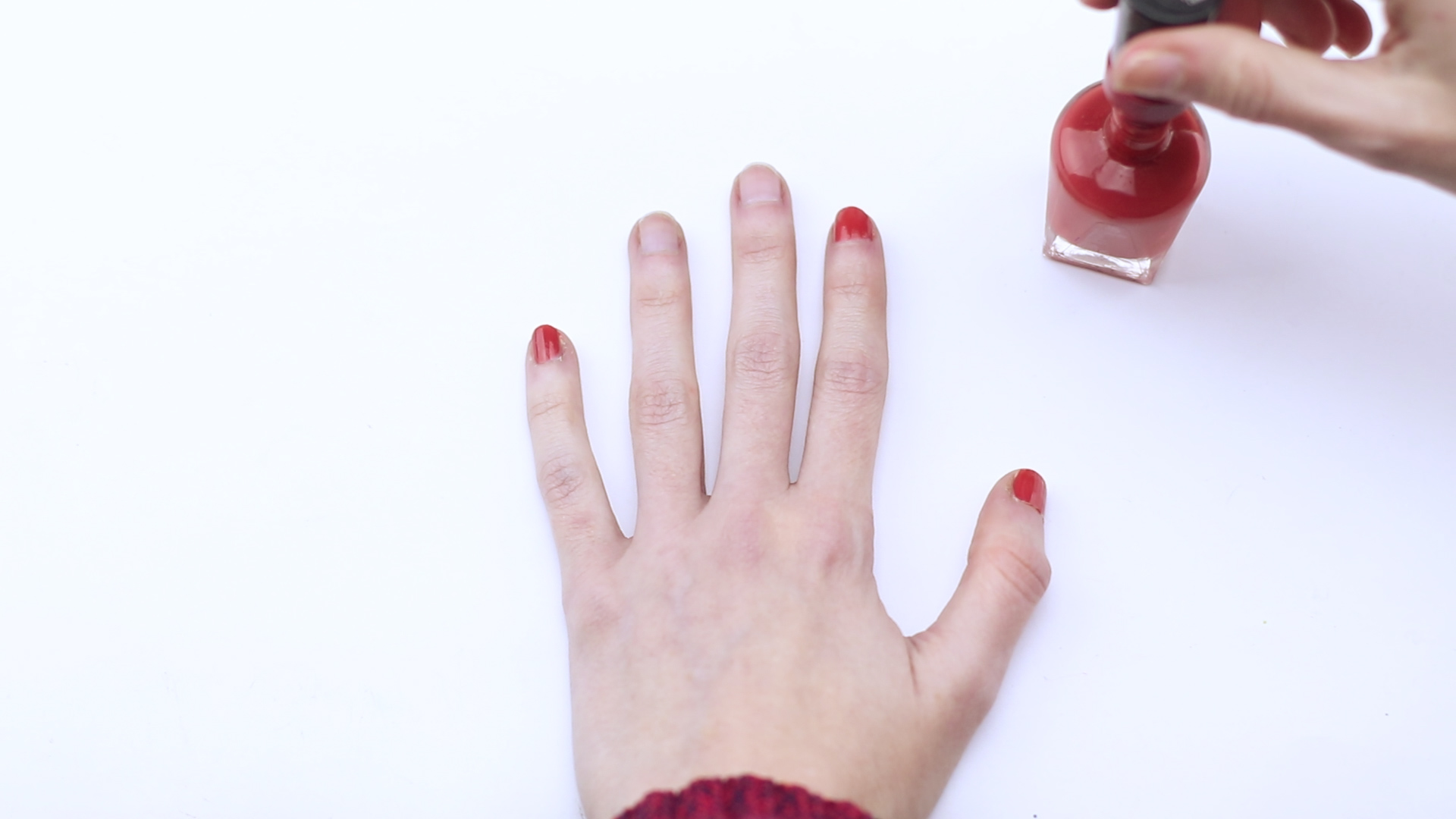 How to : How to Dry Nail Polish Quickly