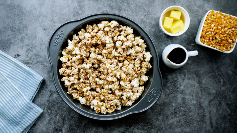 How to : The Best Sweet Popcorns: Cinnamon, Caramel, & Chocolate