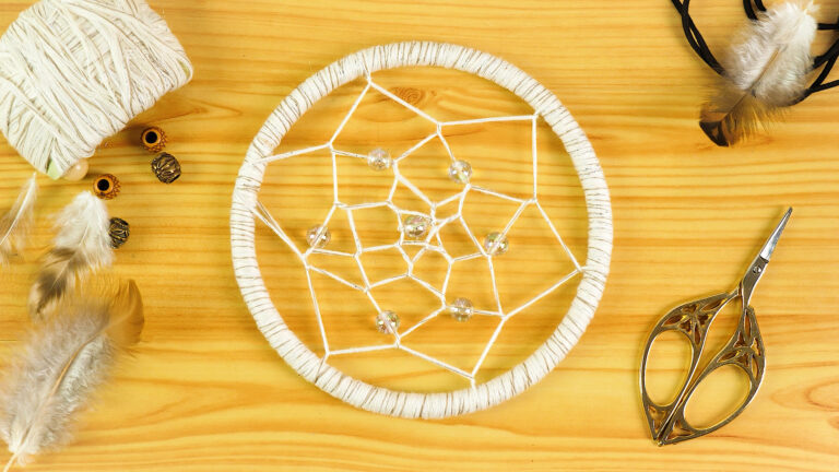 How to : Step-by-Step Guide for Making a Stunning Dreamcatcher