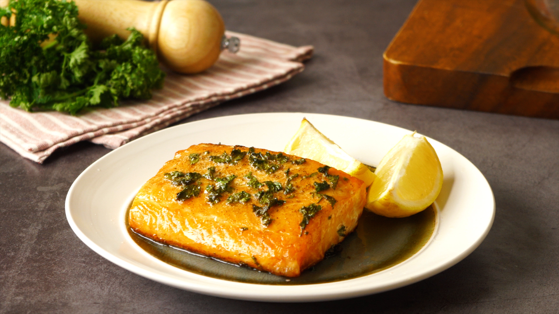 How to : How to Tell when Salmon Is Cooked