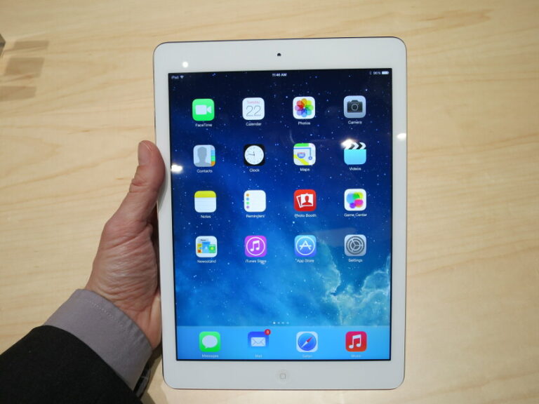 VIDEO: Unboxing the Apple iPad Air