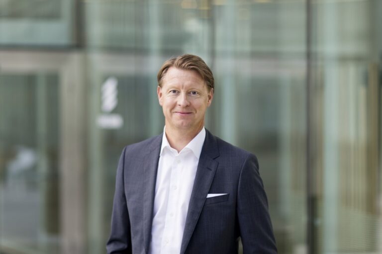 Report: Microsoft Considering Ericsson Chief for CEO Post