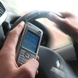 Nearly Half of Commuters Text and Drive, Adults Worse Than Teens