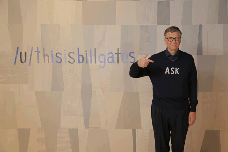 Bill Gates Loves the HoloLens, Is Freaked Out by AI