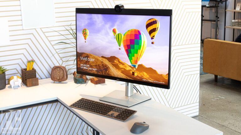 Hands On: Dell’s New UltraSharp 32 Monitor Offers World’s First Intelligent 4K Webcam