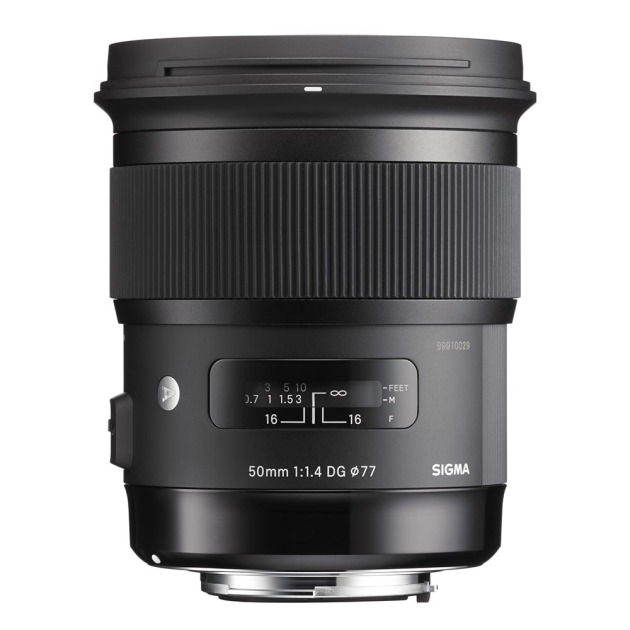 Sigma Updates a Pair of Lenses for CES