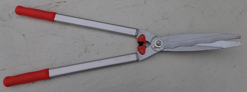 A.M. Leonard Professional Wavy Shear Full View