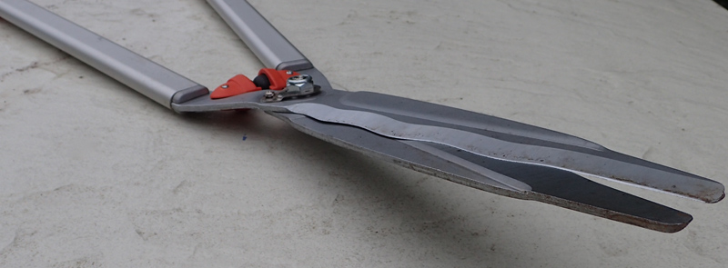 A.M. Leonard Professional Wavy Shear