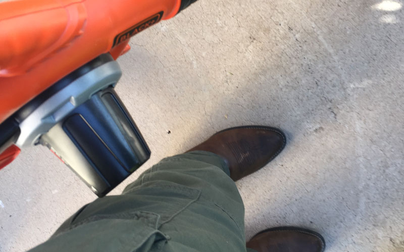 Black & Decker Sweeper motor side to left leg