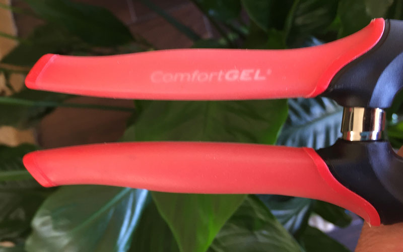 Corona DualLINK ComfortGEL handles