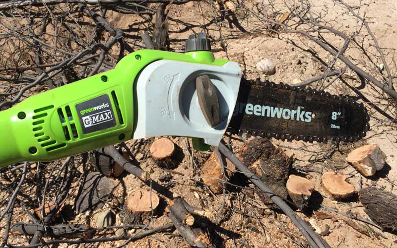 greenworks-chainsaw-pole-pruner-20-degree-head-angle