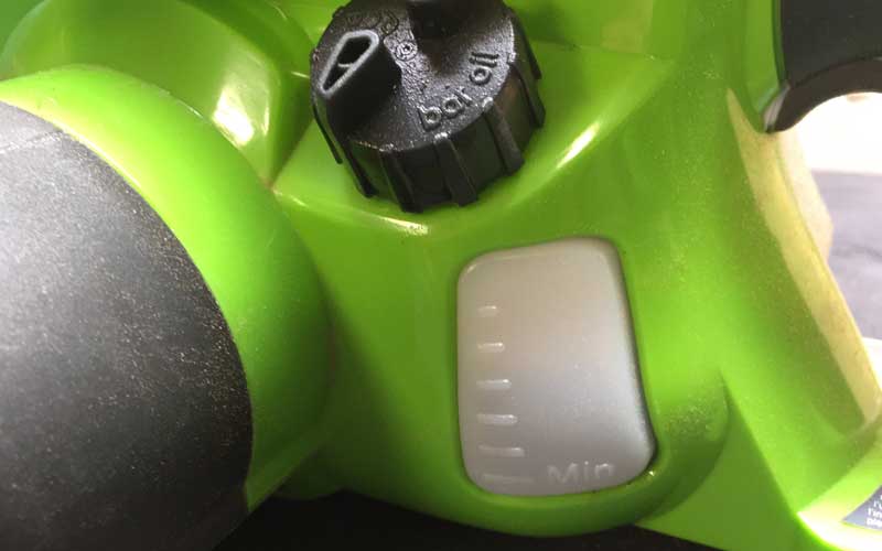 Greenworks Chainsaw large oil tank window