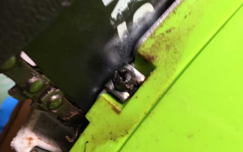 greenworks-bar-and-chain-adjustment-screw