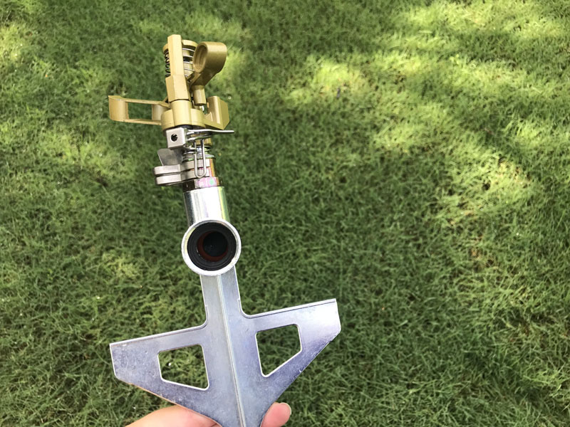 Melnor pulsating sprinkler close up connector