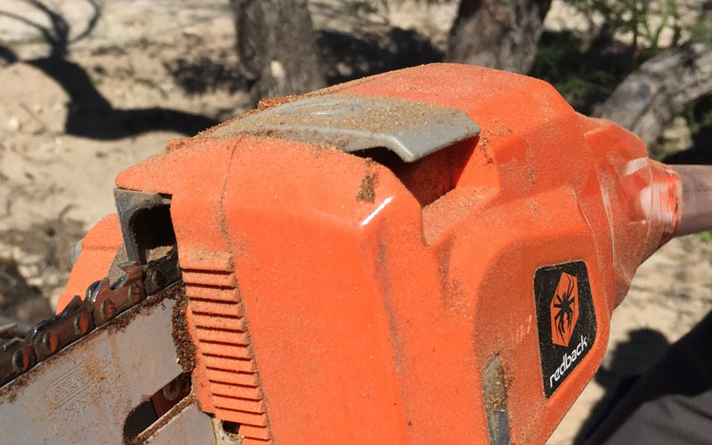 Redback Chainsaw Pole Pruner oiler cap diplacement