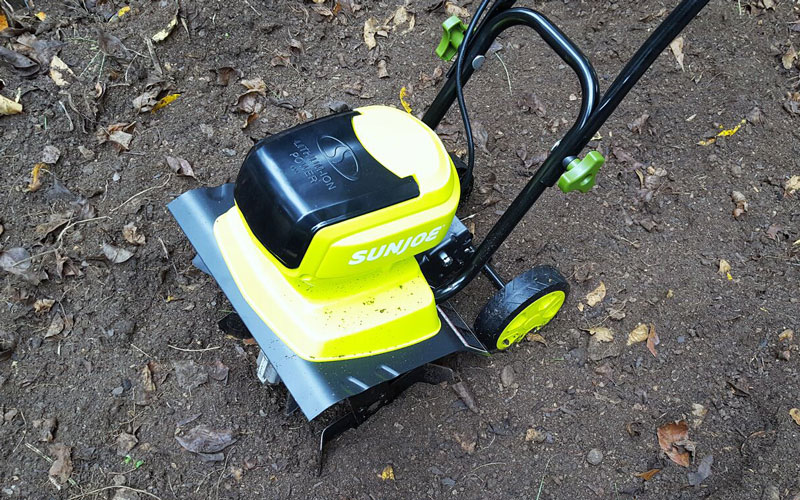 Sun Joe Cultivator getting down and dirty 2