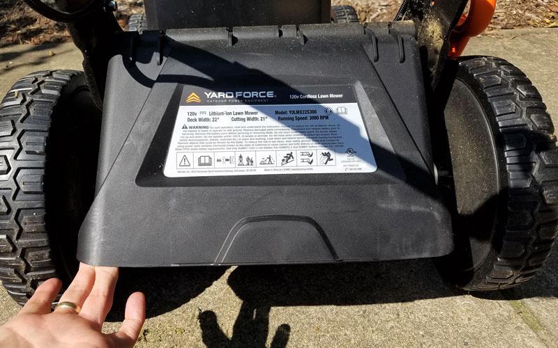 Yard Force 120V Cordless Mower grass catcher