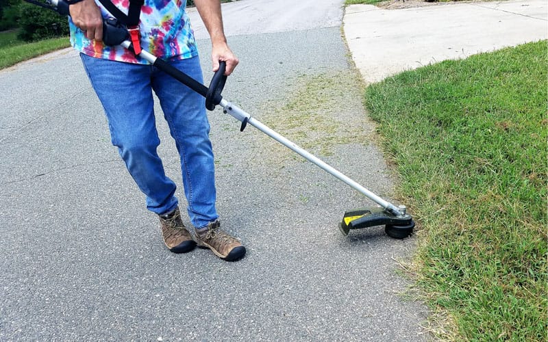 Yard-Force-120v-string-trimmer-edging-walkway