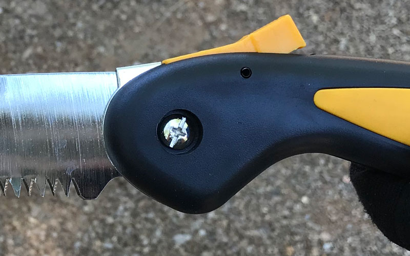 Centuring-Folding-Hand-Saw-adjustment-screw-and-thumb-lever