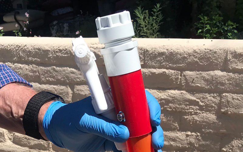 FreedomWeeder-screw-top