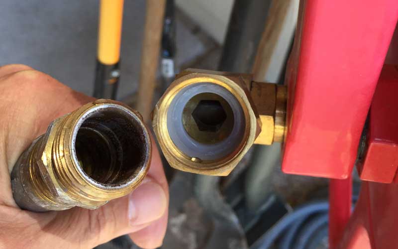 The quality leader hose attaches securely with a built-in washer for no leaks