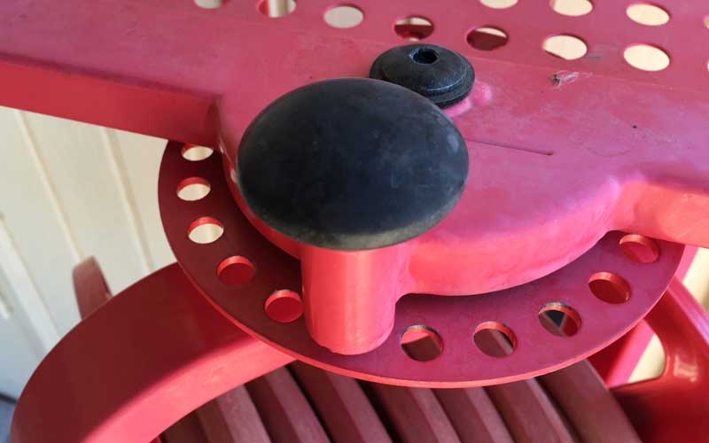 With 24 positions to choose from, locking the hose reel in the desired position is easily done