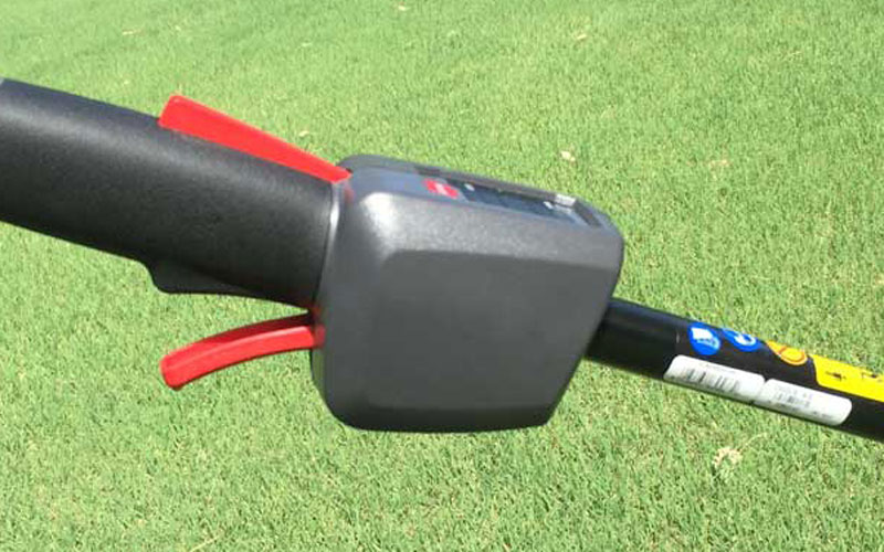 Troy-Bilt Cordless String Trimmer TB4200 Controls